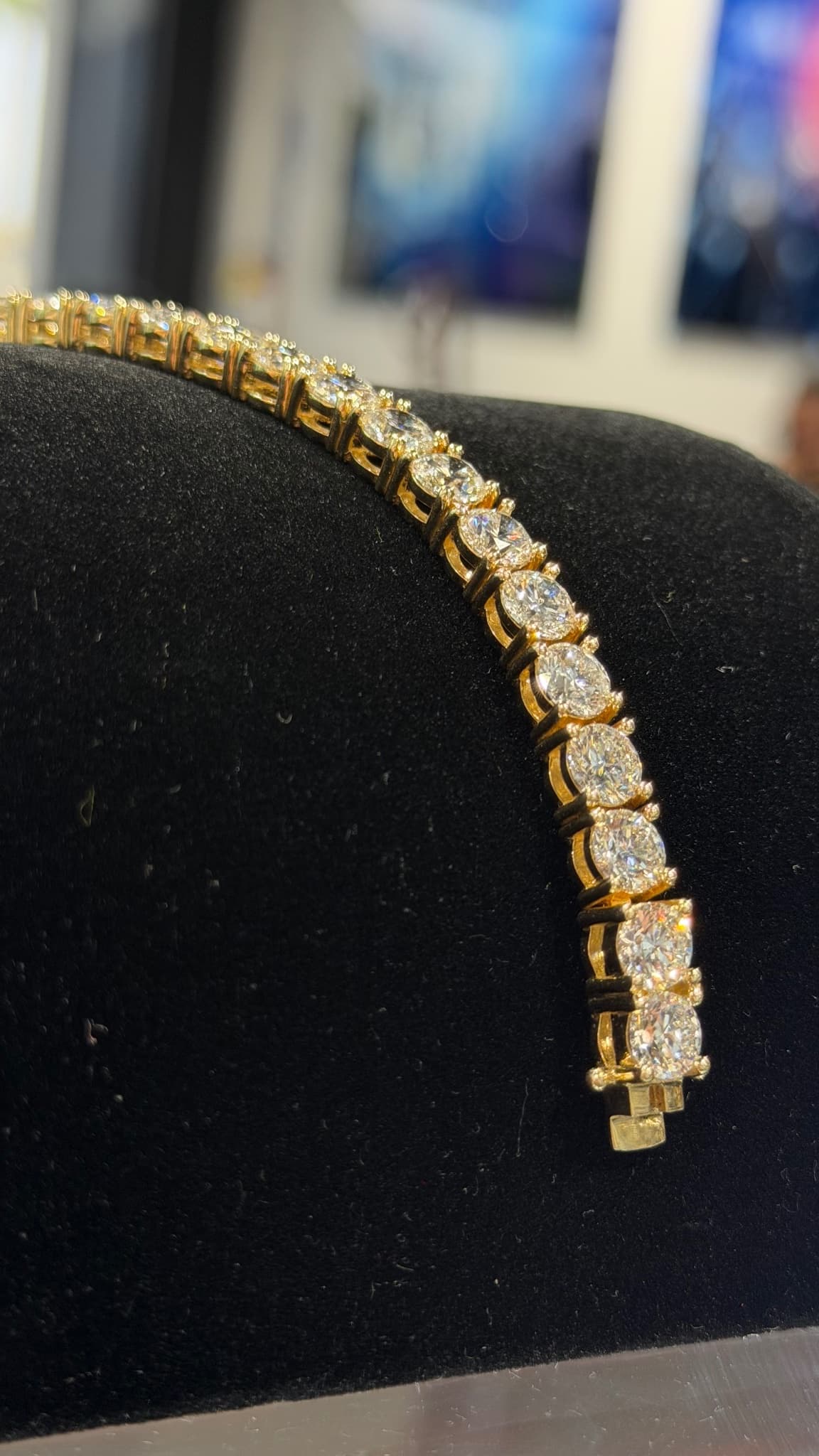 Tennis Bracelet 25.5 CT Tennis Bracelet · Yellow Gold · 14 — photo 3