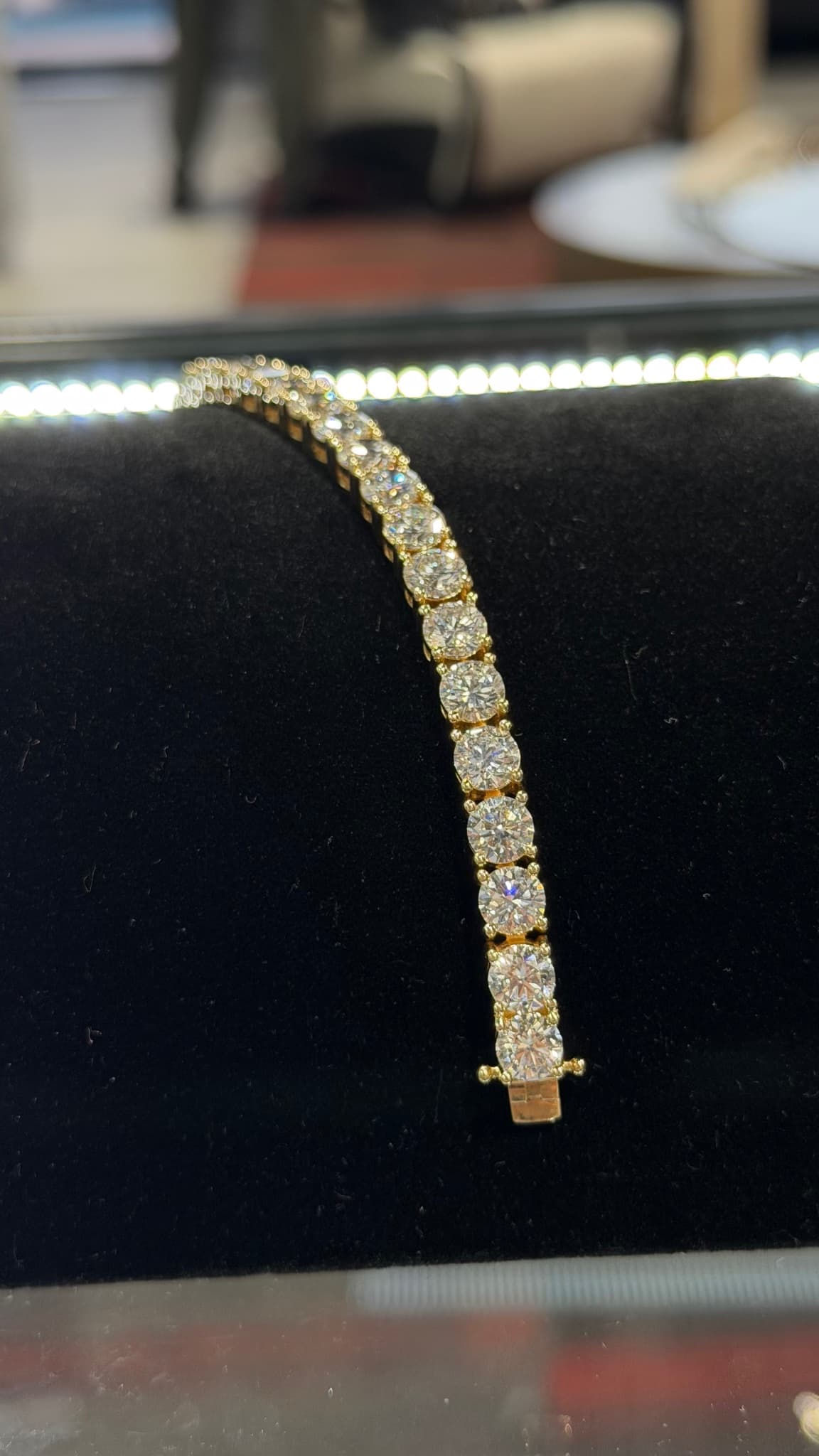Tennis Bracelet 25.5 CT Tennis Bracelet · Yellow Gold · 14 — photo 5