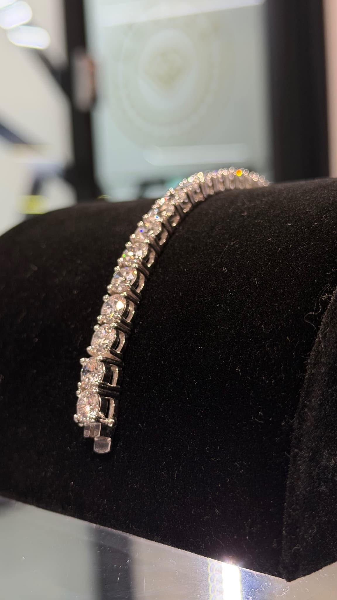 Tennis Bracelet 25.5 ct Tennis Bracelet · White Gold · 14kt — photo 2