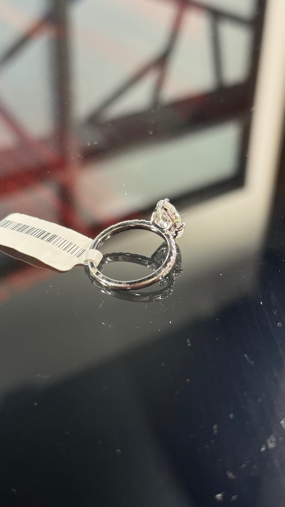 Ring 14kt Oval Cut Ring · White Gold · 14k — photo 3
