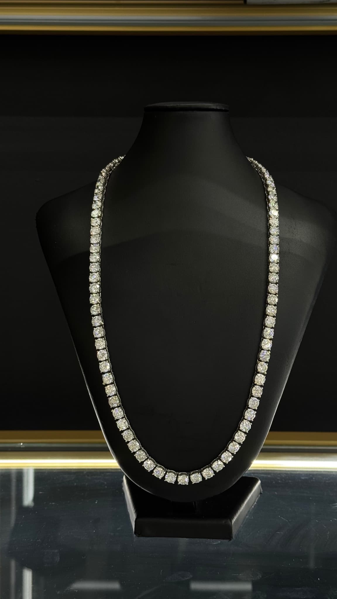 Tennis Chain  · White Gold · 10k