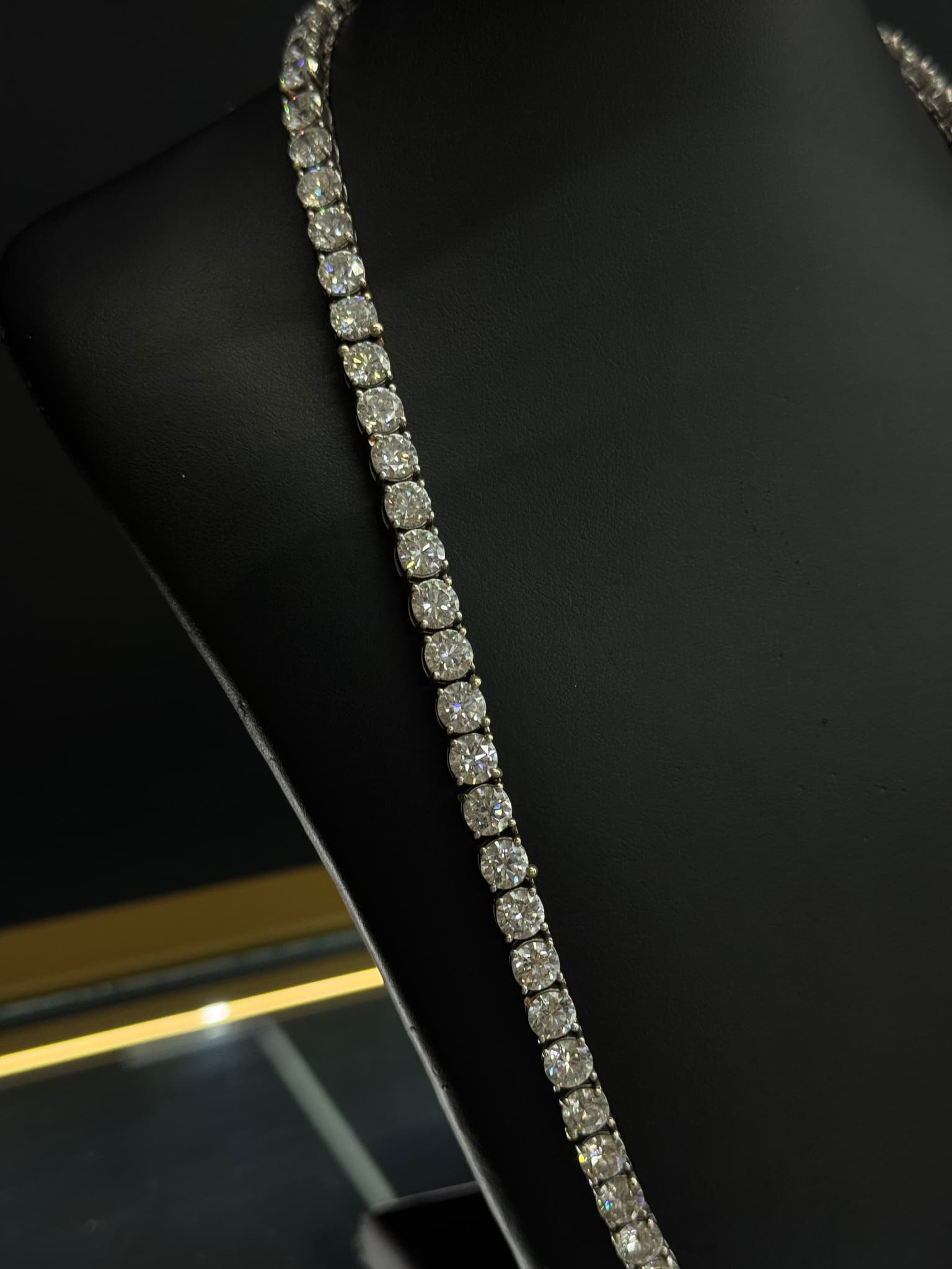 Tennis Chain  · White Gold · 10k — photo 3