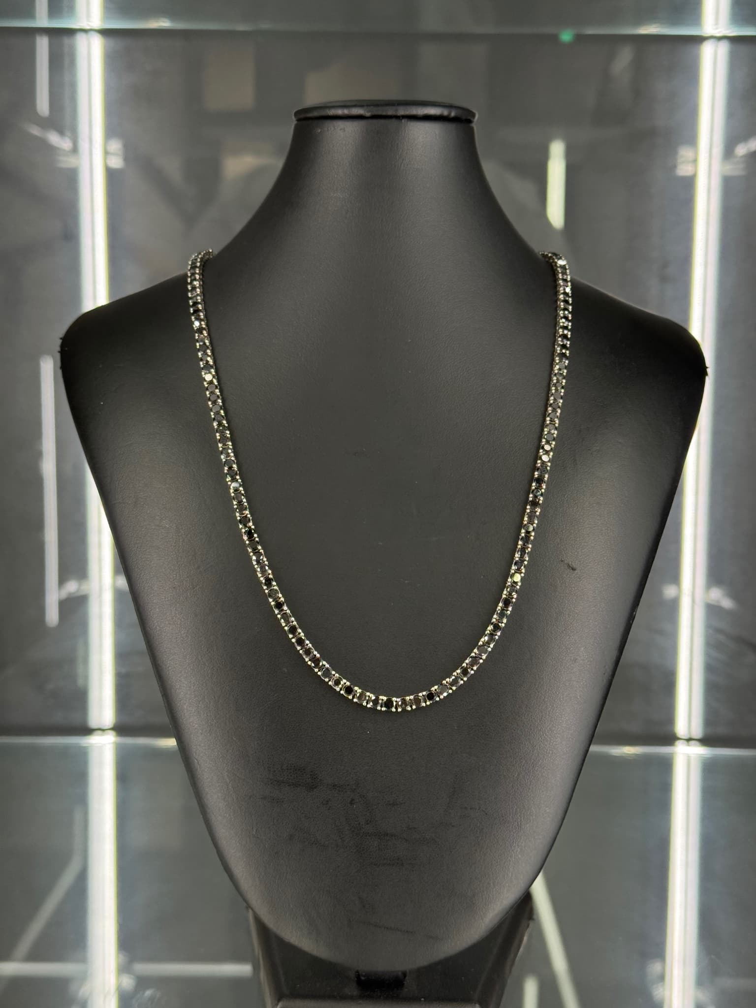 Tennis Chain Black Stones Tennis Chains · White Gold · 14k