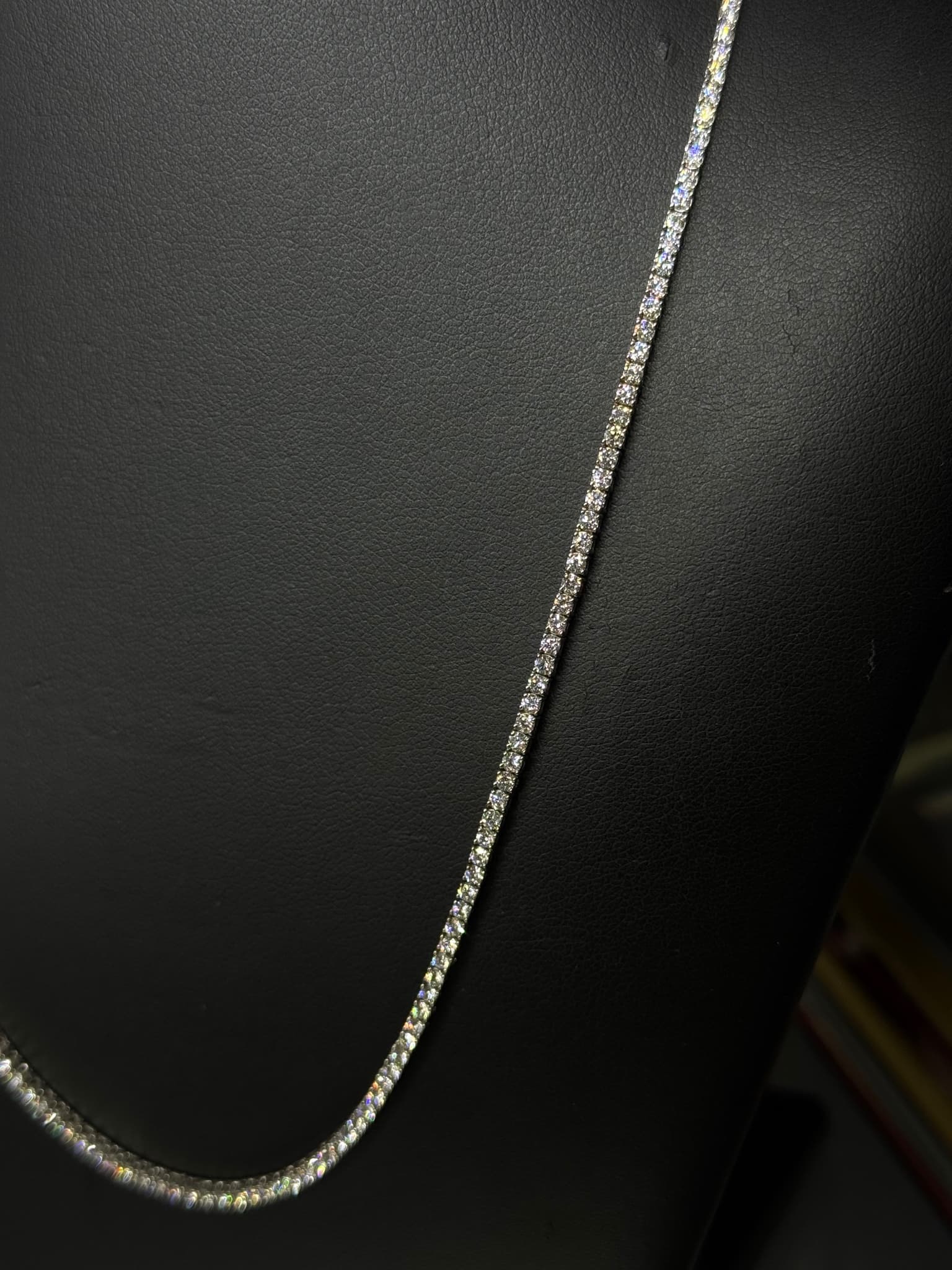 Luxzen Tennis Chain · White Gold · 14 — photo 4